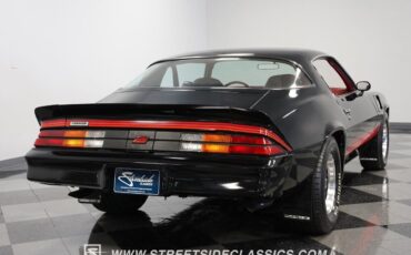 Chevrolet-Camaro-Coupe-1980-Black-Carmine-48971-11