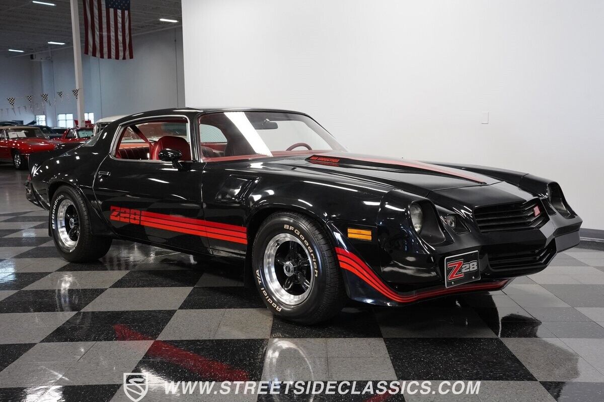 Chevrolet-Camaro-Coupe-1980-Black-Carmine-48971-16