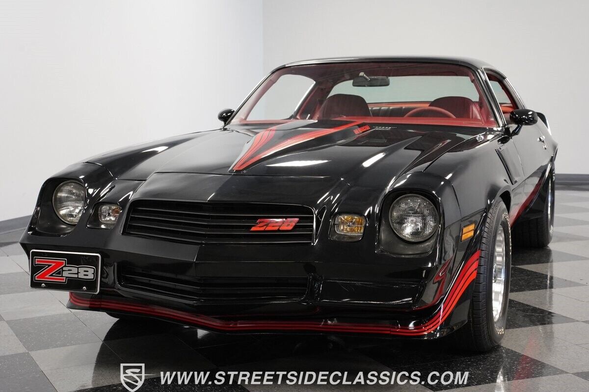 Chevrolet-Camaro-Coupe-1980-Black-Carmine-48971-18