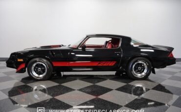 Chevrolet-Camaro-Coupe-1980-Black-Carmine-48971-2