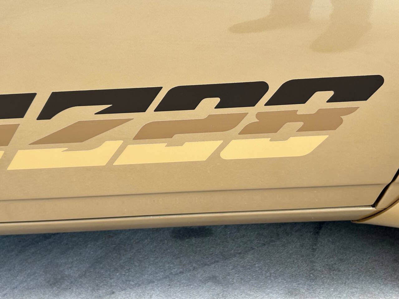 Chevrolet-Camaro-Coupe-1980-Gold-Tan-61731-11