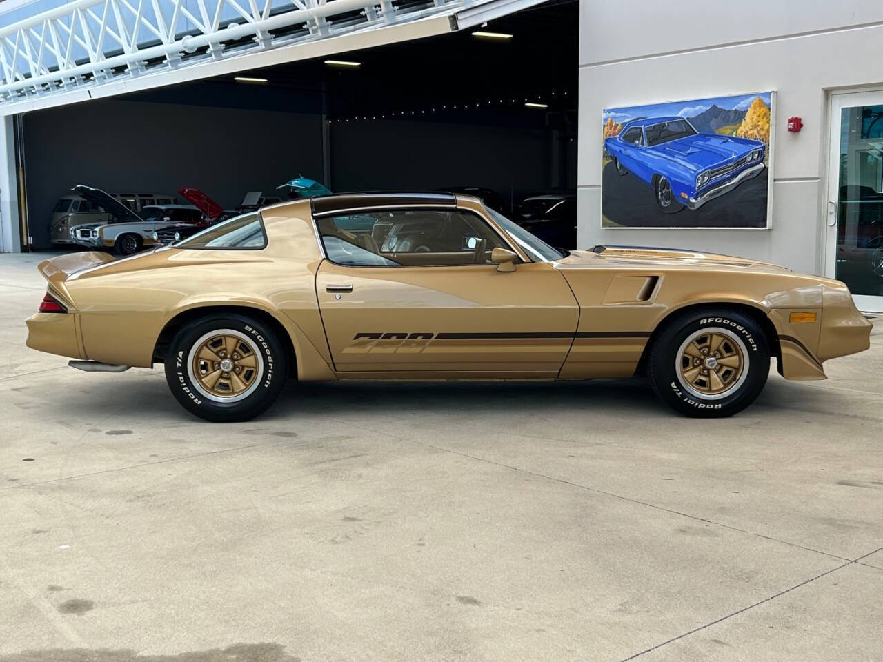 Chevrolet-Camaro-Coupe-1980-Gold-Tan-61731-3