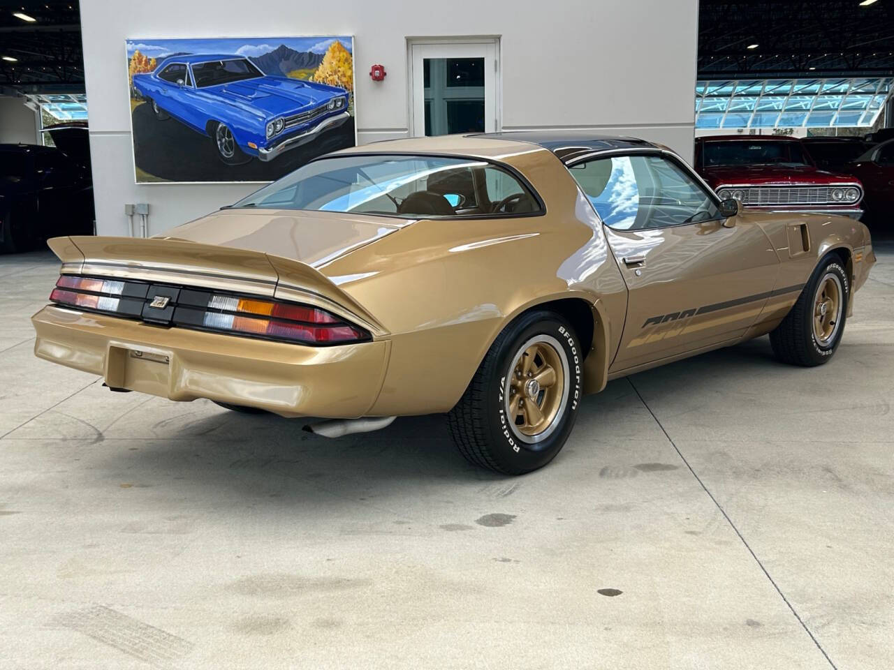 Chevrolet-Camaro-Coupe-1980-Gold-Tan-61731-4