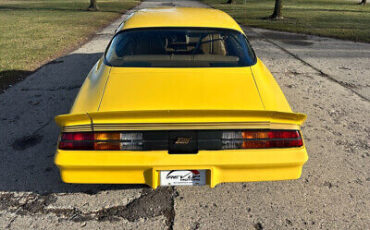 Chevrolet-Camaro-Coupe-1980-Yellow-Tan-59547-14