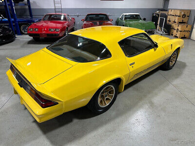 Chevrolet-Camaro-Coupe-1980-Yellow-Tan-59547-8