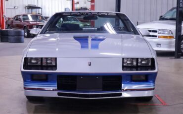 Chevrolet-Camaro-Coupe-1982-Silver-Blue-28780-11