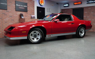 Chevrolet-Camaro-Coupe-1983-Red-Dark-Charcoal-164821-1