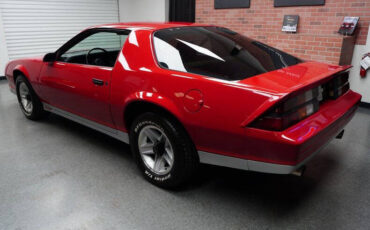 Chevrolet-Camaro-Coupe-1983-Red-Dark-Charcoal-164821-7