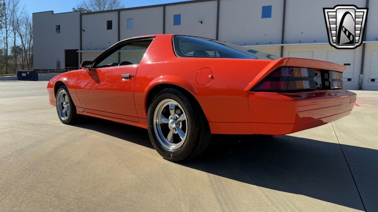 Chevrolet-Camaro-Coupe-1984-Orange-Black-112883-4