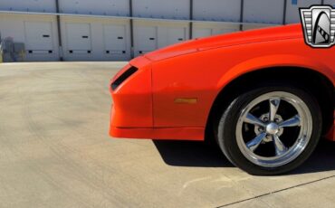 Chevrolet-Camaro-Coupe-1984-Orange-Black-112883-8