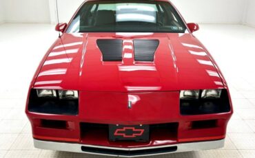 Chevrolet-Camaro-Coupe-1984-Red-Black-157756-7