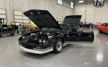 Chevrolet-Camaro-Coupe-1985-Black-Black-85480-8