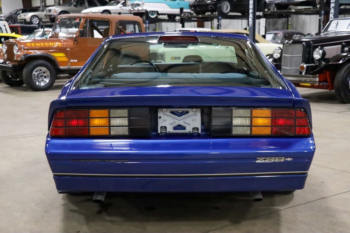 Chevrolet-Camaro-Coupe-1986-Blue-Gray-118512-6