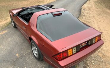 Chevrolet-Camaro-Coupe-1986-Maroon-Gray-0-2