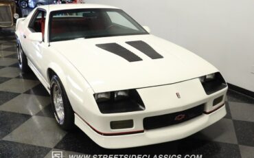 Chevrolet-Camaro-Coupe-1986-White-Red-25822-14