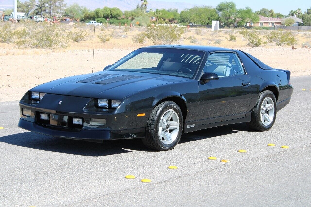 Chevrolet-Camaro-Coupe-1987-Black-Gray-7105-11