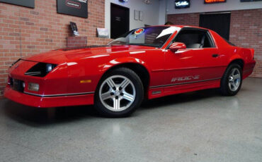 Chevrolet-Camaro-Coupe-1987-Red-Gray-181056-2