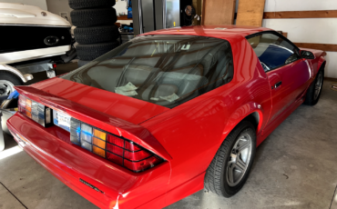 Chevrolet-Camaro-Coupe-1988-Red-Gray-44766-3