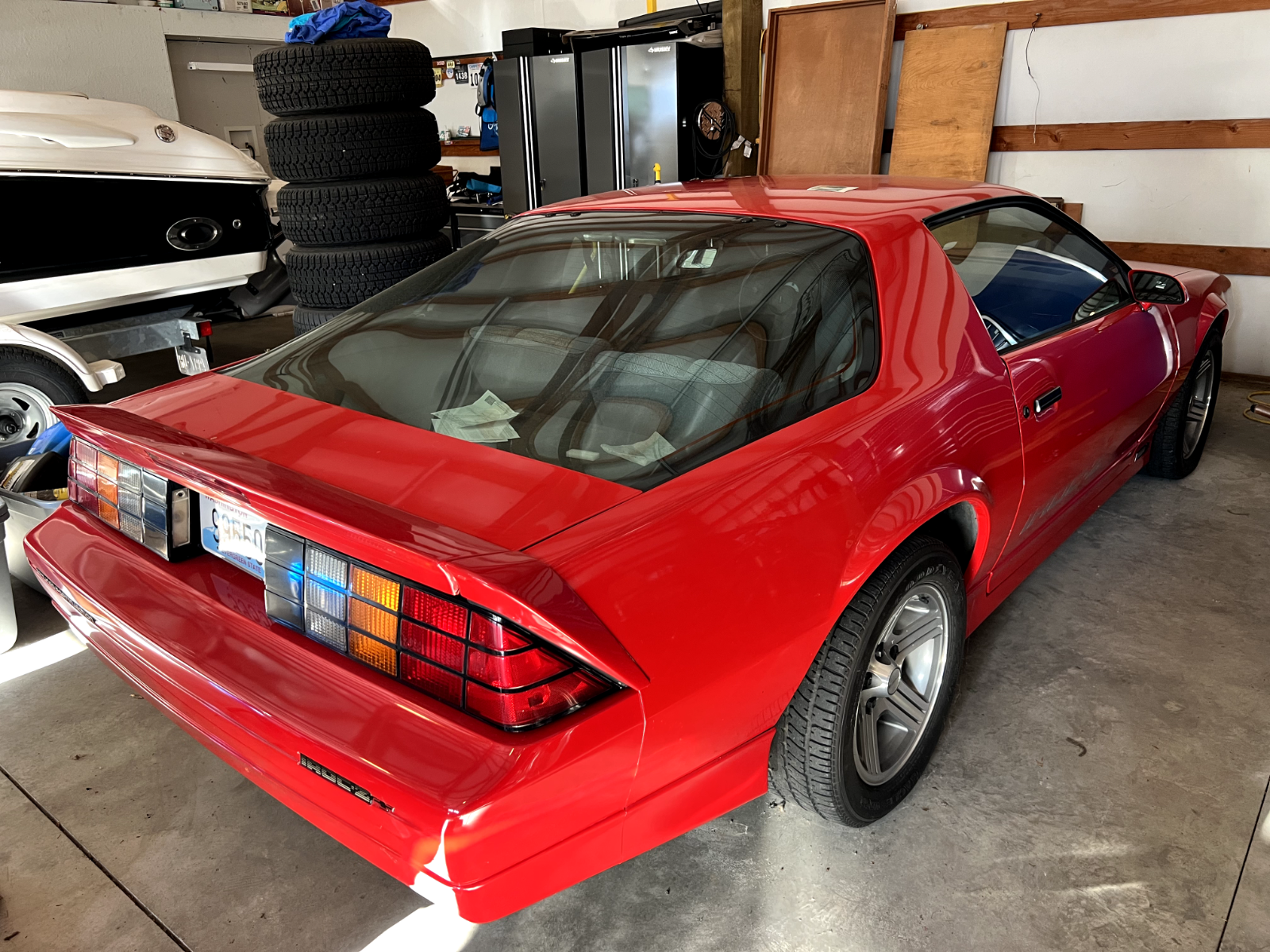 Chevrolet-Camaro-Coupe-1988-Red-Gray-44766-3