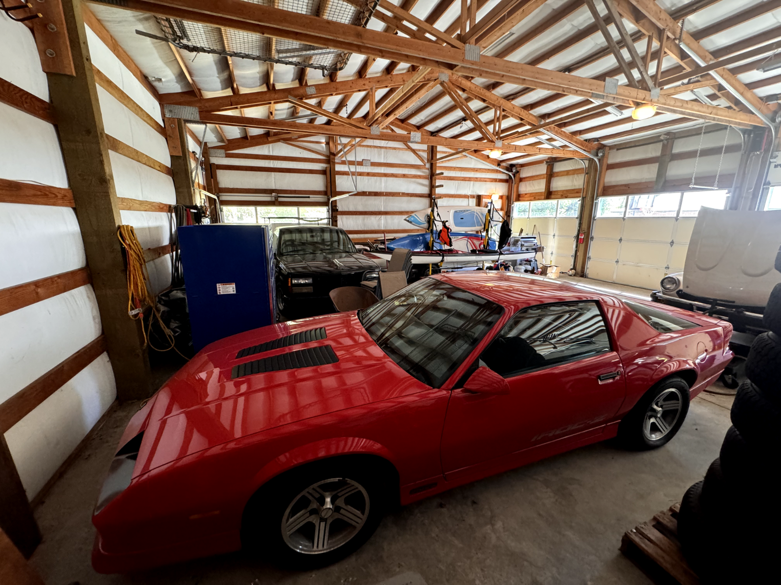 Chevrolet-Camaro-Coupe-1988-Red-Gray-44766-5