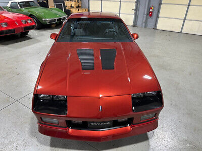 Chevrolet-Camaro-Coupe-1989-Red-Gray-27135-12