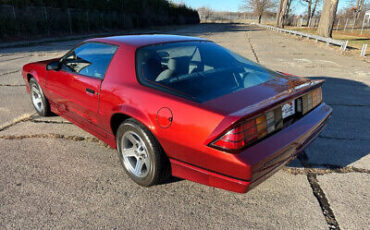 Chevrolet-Camaro-Coupe-1989-Red-Gray-27135-4