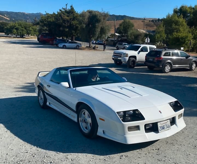 Chevrolet-Camaro-Coupe-1991-White-Gray-13679-1