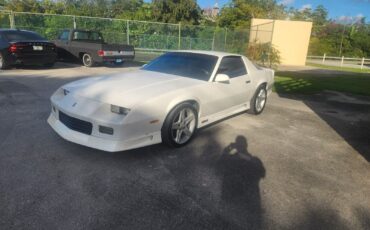 Chevrolet-Camaro-Coupe-1991-White-Gray-70811-1