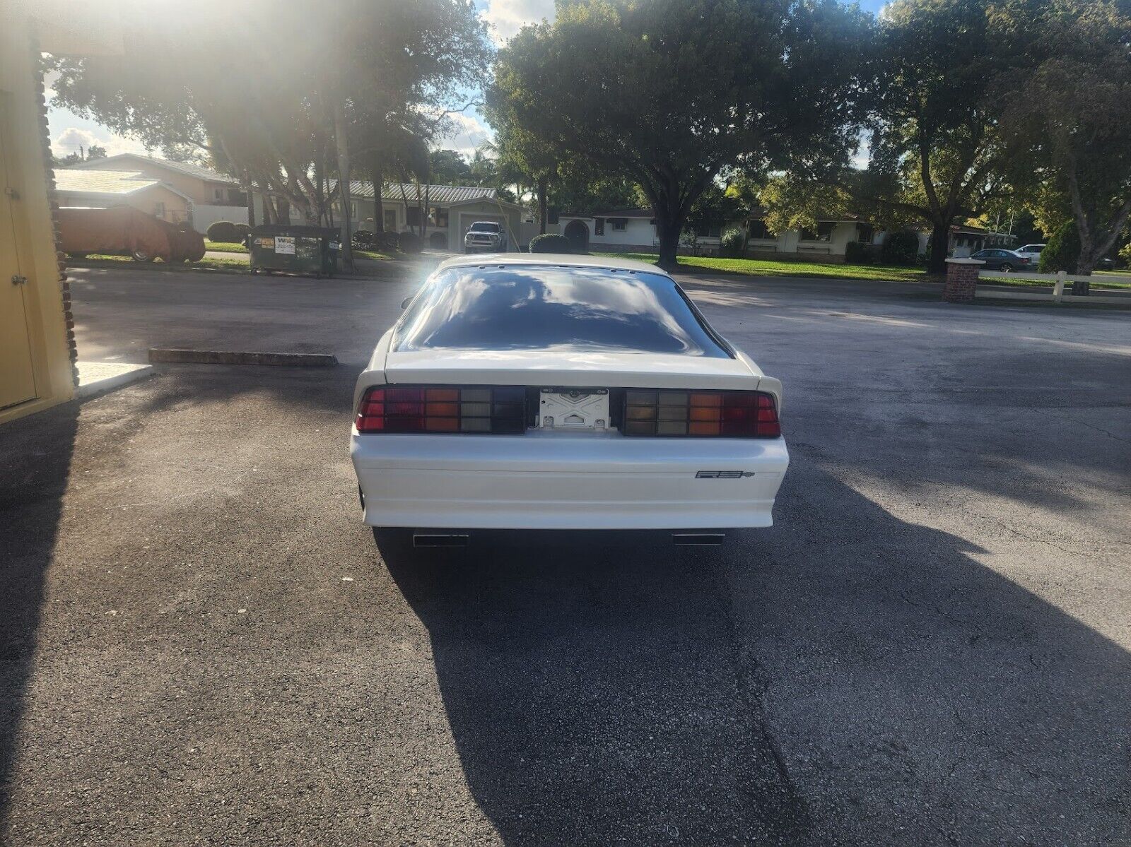 Chevrolet-Camaro-Coupe-1991-White-Gray-70811-4