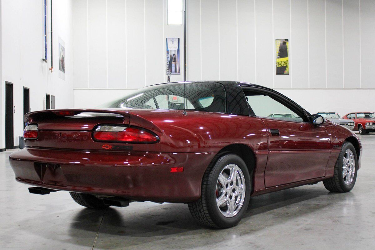 Chevrolet-Camaro-Coupe-1994-Red-Graphite-51596-4