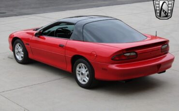 Chevrolet-Camaro-Coupe-1995-Red-Black-121039-10