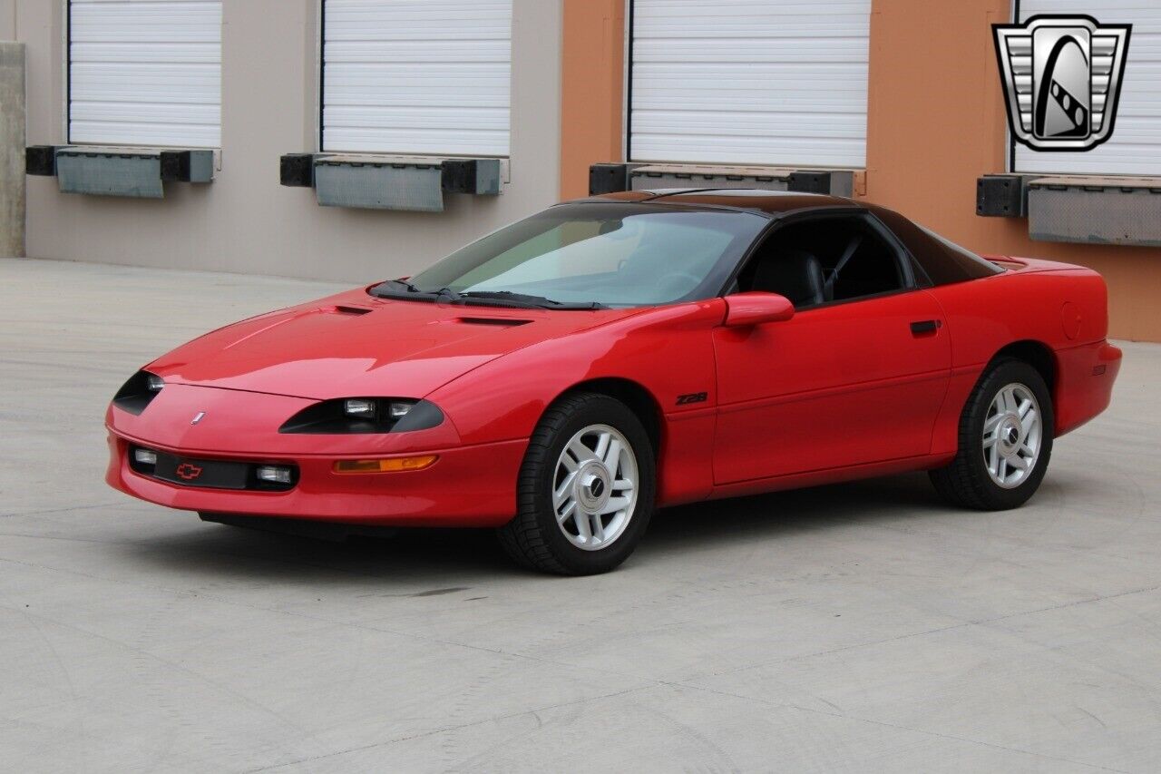 Chevrolet-Camaro-Coupe-1995-Red-Black-121039-2