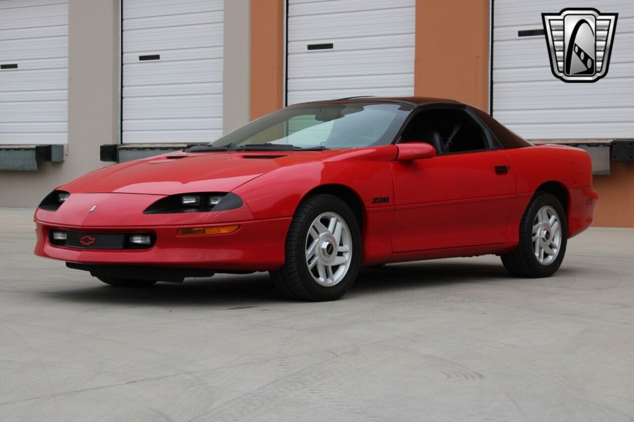 Chevrolet-Camaro-Coupe-1995-Red-Black-121039-4