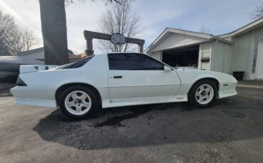 Chevrolet-Camaro-sport-1992-white-196339-3