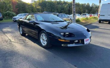 Chevrolet-Camaro-sport-coupe-amp-convertible-1995-black-141702-3