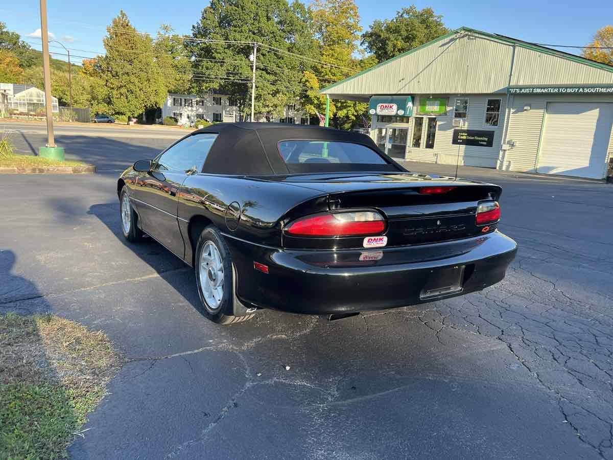 Chevrolet-Camaro-sport-coupe-amp-convertible-1995-black-141702-6