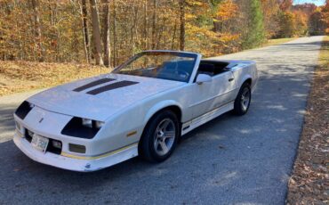 Chevrolet-Camaro-z28-convertible-1988-white-129467-1