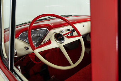 Chevrolet-Cameo-Cabriolet-1955-White-Red-1347-18