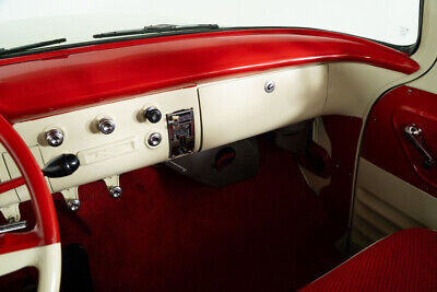 Chevrolet-Cameo-Cabriolet-1955-White-Red-1347-21