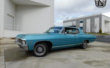 Chevrolet-Caprice-1967-Emerald-Turquoise-Gold-117653-2