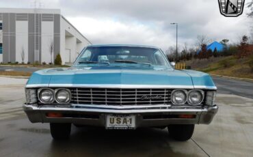 Chevrolet-Caprice-1967-Emerald-Turquoise-Gold-117653-3