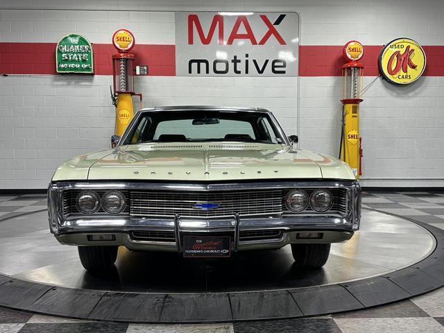 Chevrolet-Caprice-1969-Green-Black-96609-1