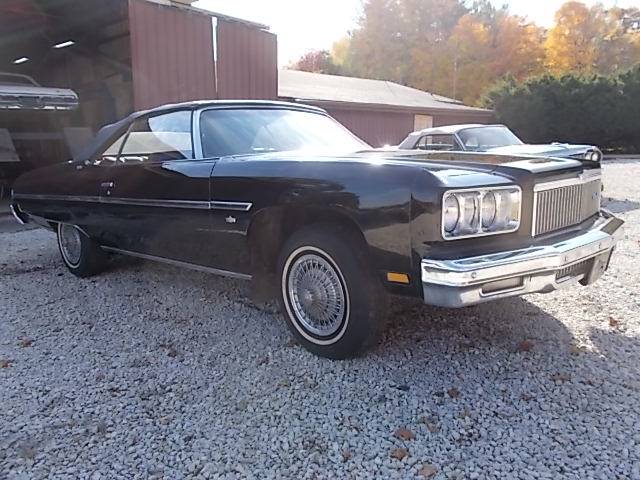 Chevrolet-Caprice-1975-black-160934-1