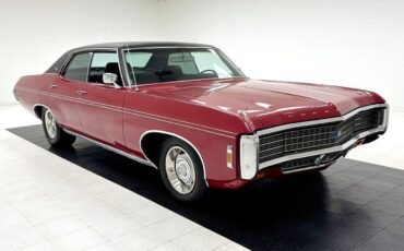 Chevrolet-Caprice-Berline-1969-Red-Black-151272-6