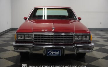 Chevrolet-Caprice-Berline-1984-Burgundy-Burgundy-94536-5