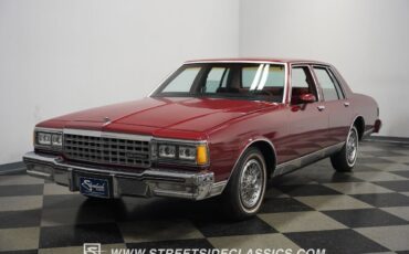 Chevrolet-Caprice-Berline-1984-Burgundy-Burgundy-94536-6