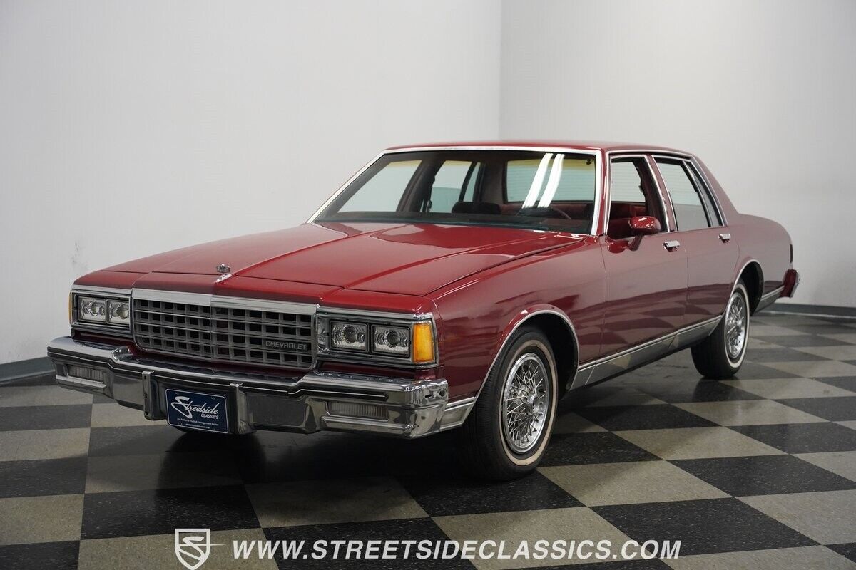 Chevrolet-Caprice-Berline-1984-Burgundy-Burgundy-94536-6