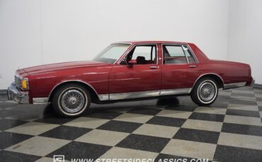 Chevrolet-Caprice-Berline-1984-Burgundy-Burgundy-94536-8