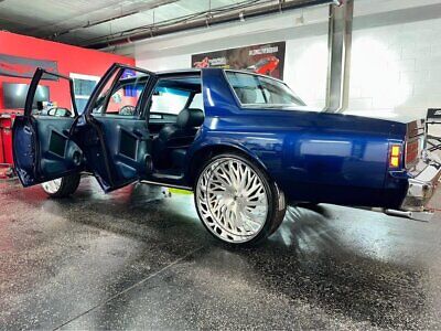 Chevrolet-Caprice-Berline-1988-Blue-Blue-48280-4