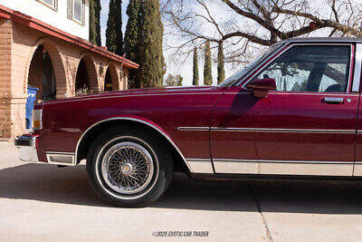 Chevrolet-Caprice-Berline-1989-Burgundy-Burgundy-221737-3